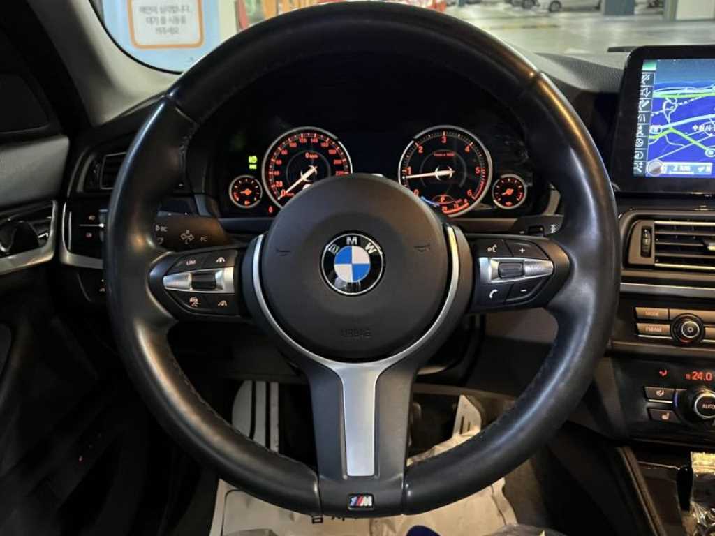 BMW 5 Series - Vista 11