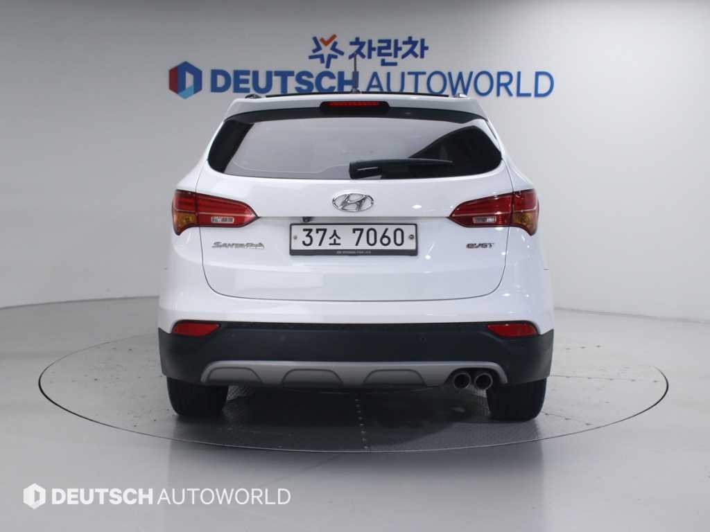 HYUNDAI Santa Fe - Vista 4