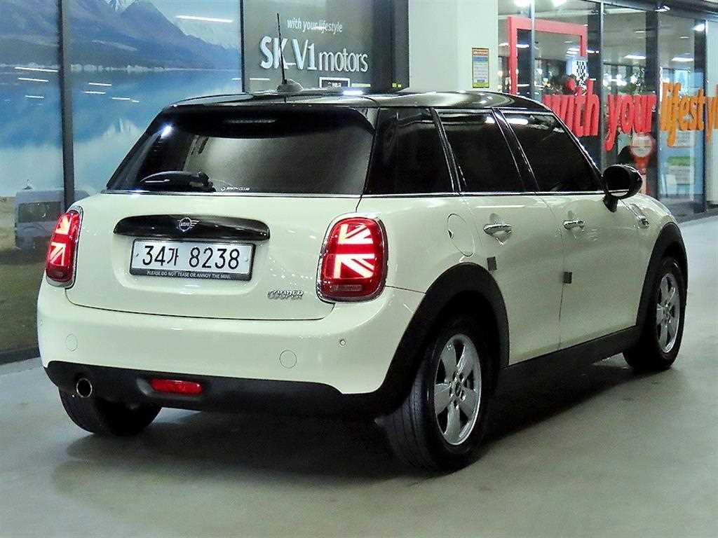 Mini Cooper - Vista 4