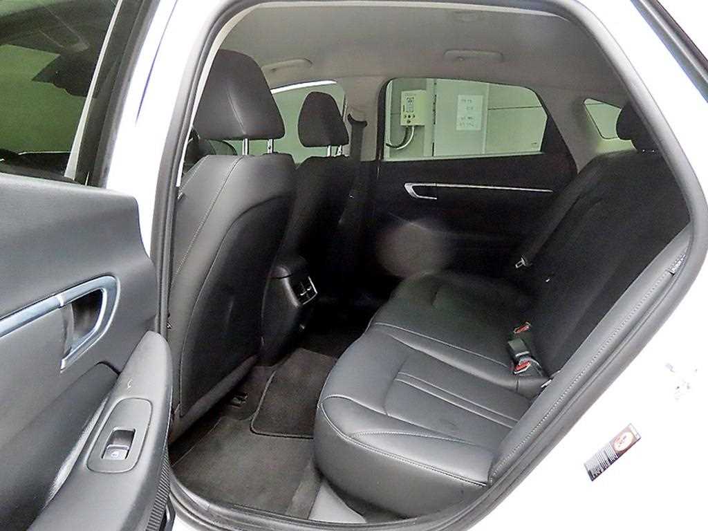HYUNDAI Sonata - Vista 6