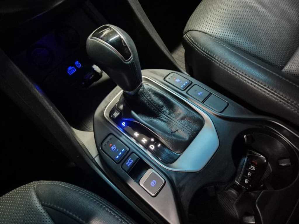 HYUNDAI Maxcruz - Vista 5