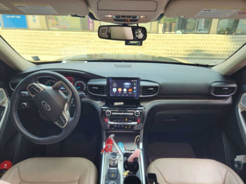 Ford Explorer - Vista 6