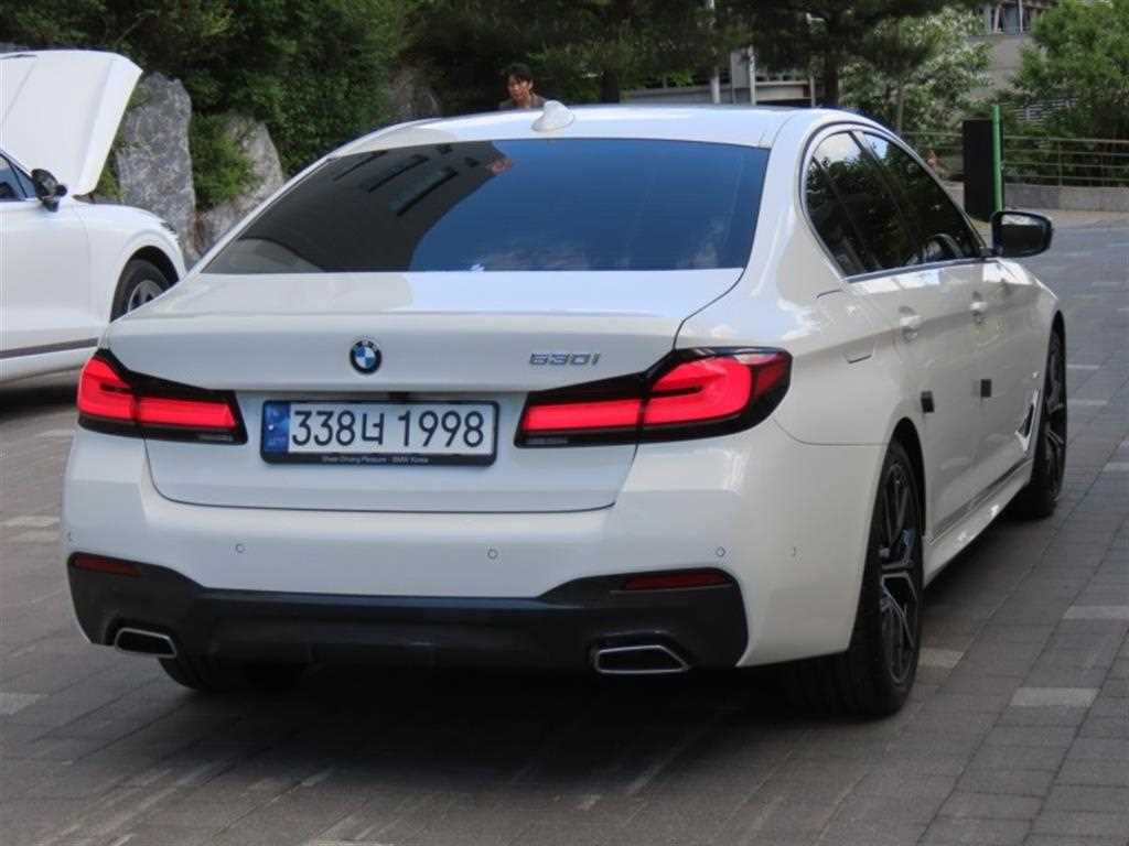 BMW 5 Series - Vista 3