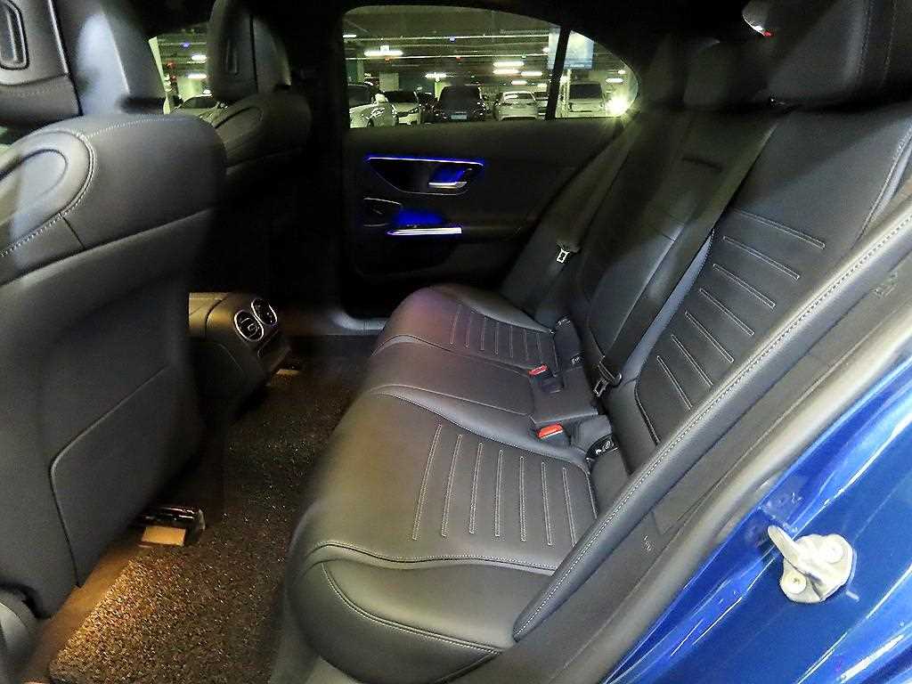 Mercedes Benz C Class - Vista 7