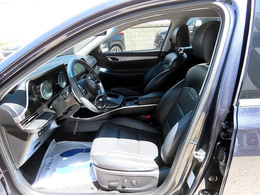 HYUNDAI Grandeur - Vista 5