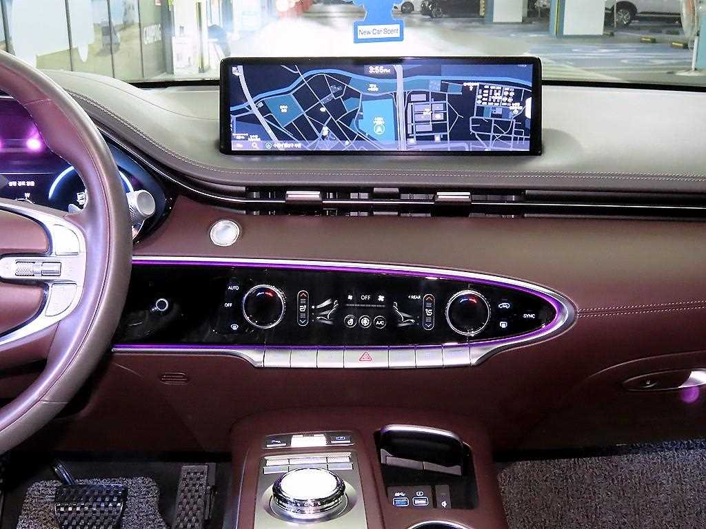 Genesis GV70 - Vista 11