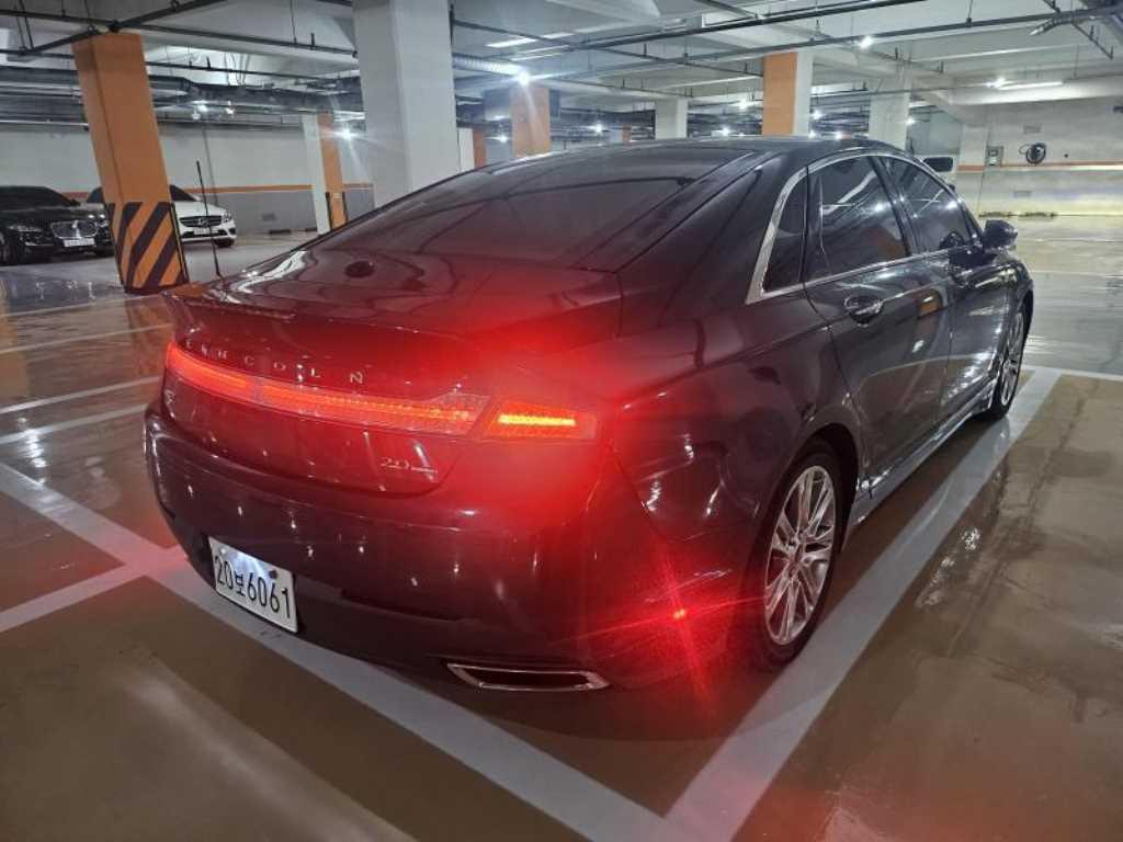 Lincoln MKZ - Vista 6