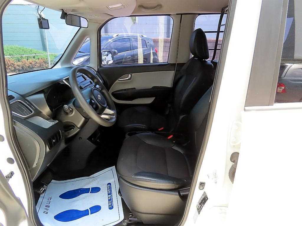 KIA Ray - Vista 5