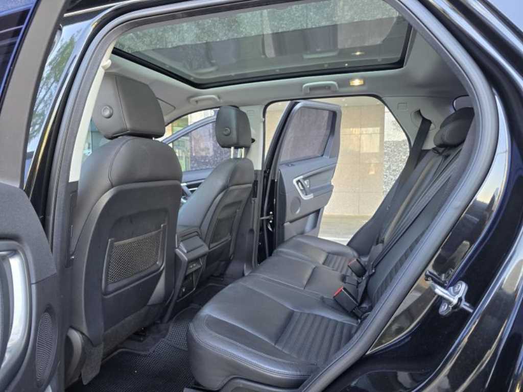 Land Rover Discovery Sports - Vista 8