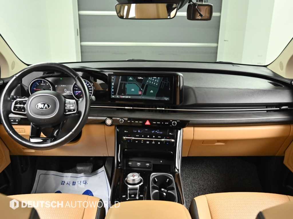 KIA Carnival - Vista 7