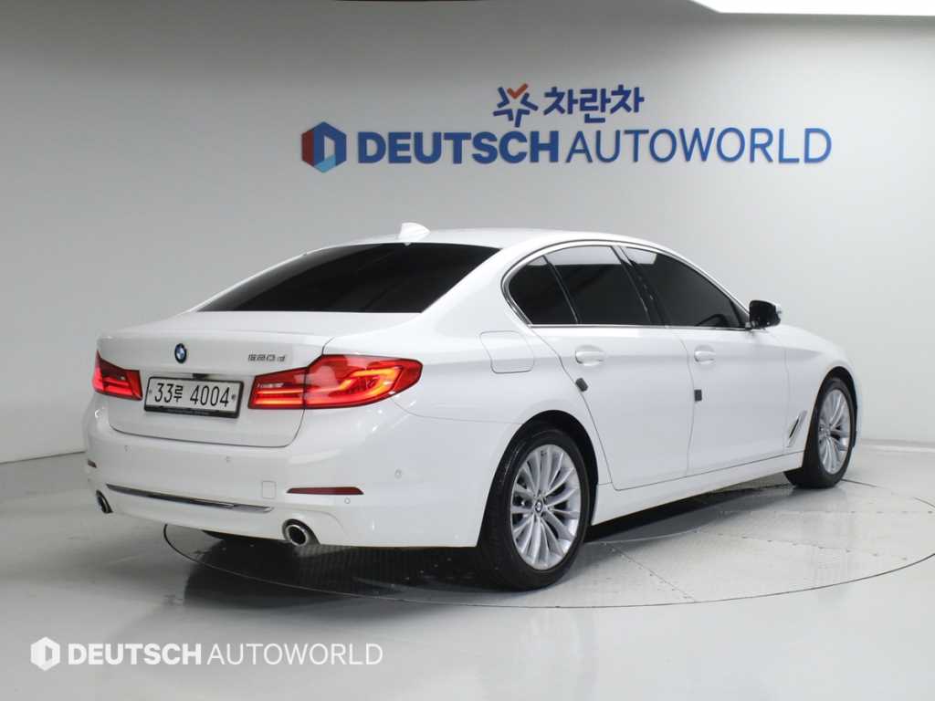 BMW 5 Series - Vista 3