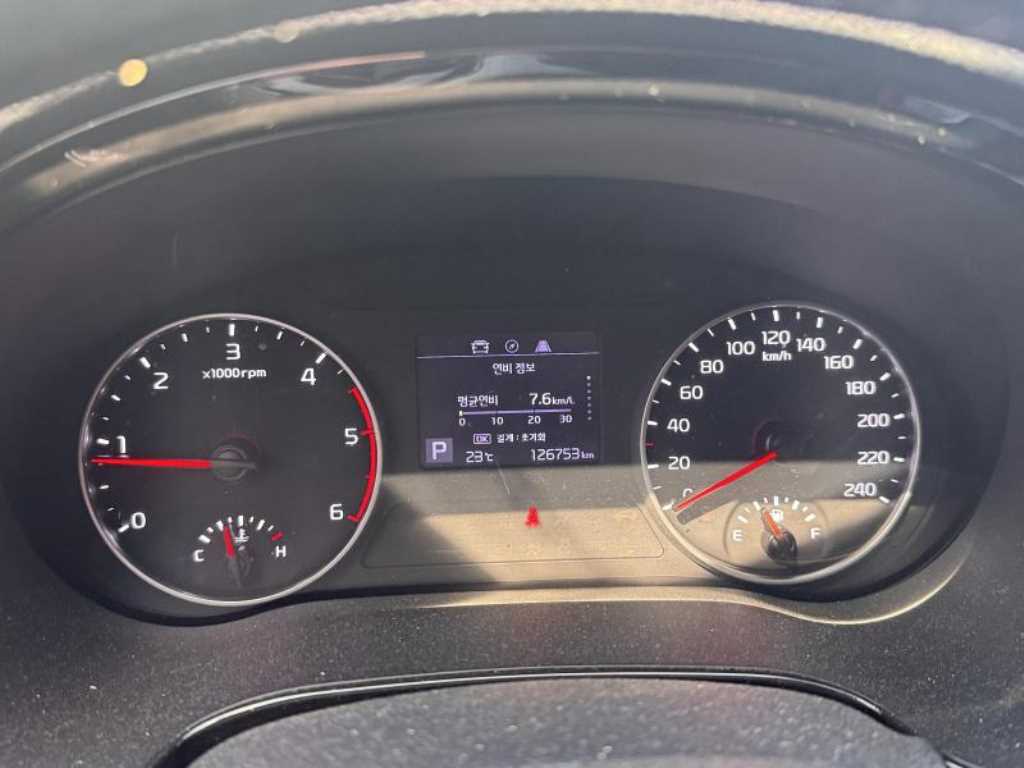KIA Seltos - Vista 11