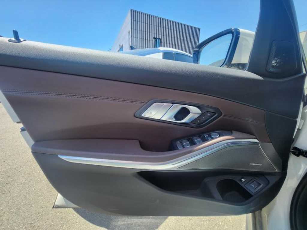 BMW 3 series - Vista 3