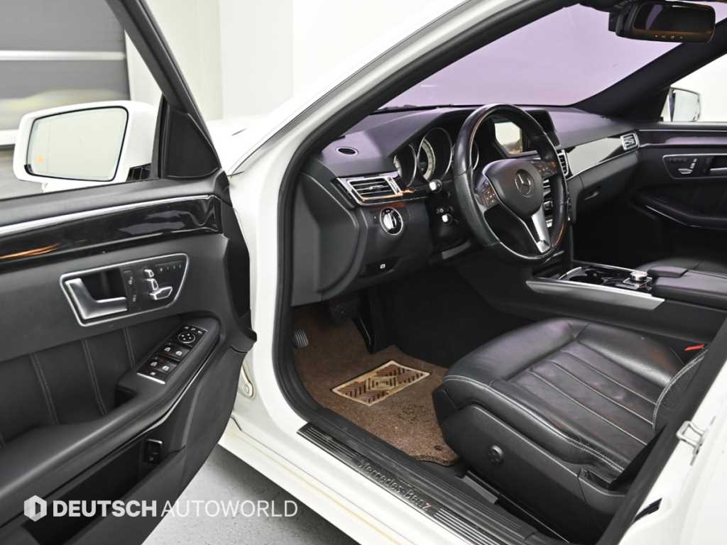 Mercedes Benz E class - Vista 11
