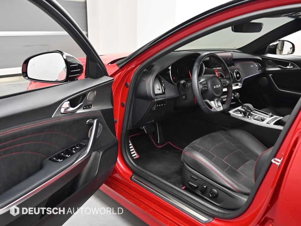 KIA Stinger - Vista 11