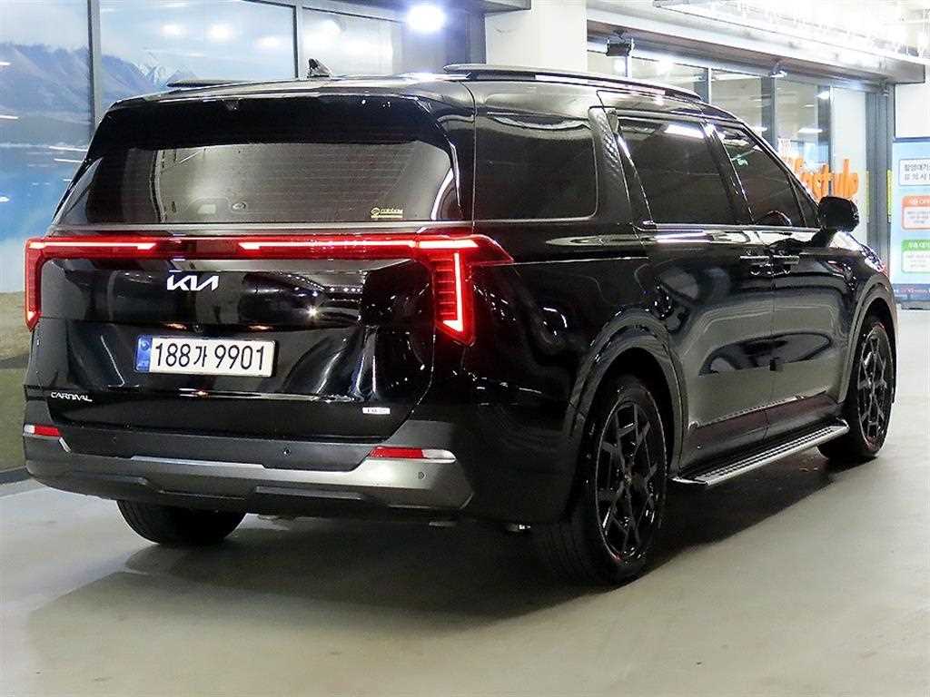 KIA Carnival - Vista 4