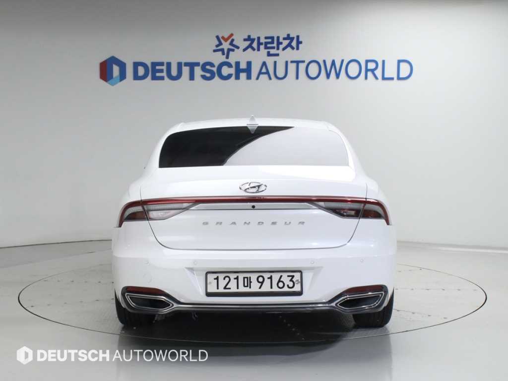 HYUNDAI Grandeur - Vista 4