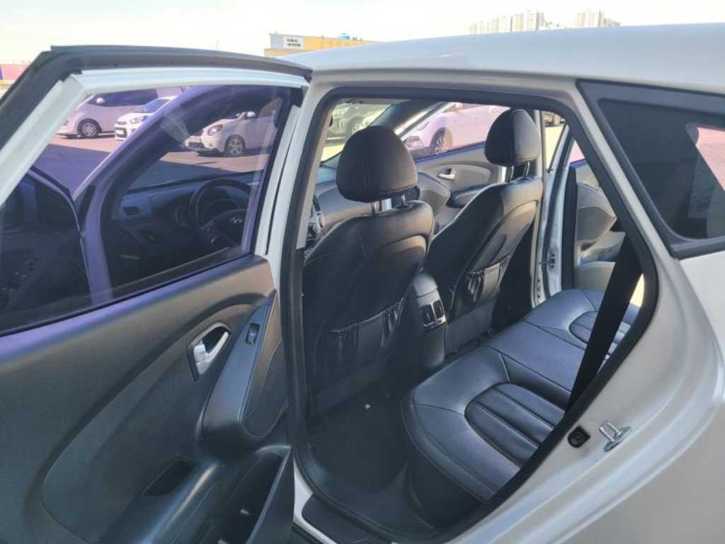 HYUNDAI Tucson 2014 Blanco - Importación desde Corea - HF Imports Iquique - Foto 13