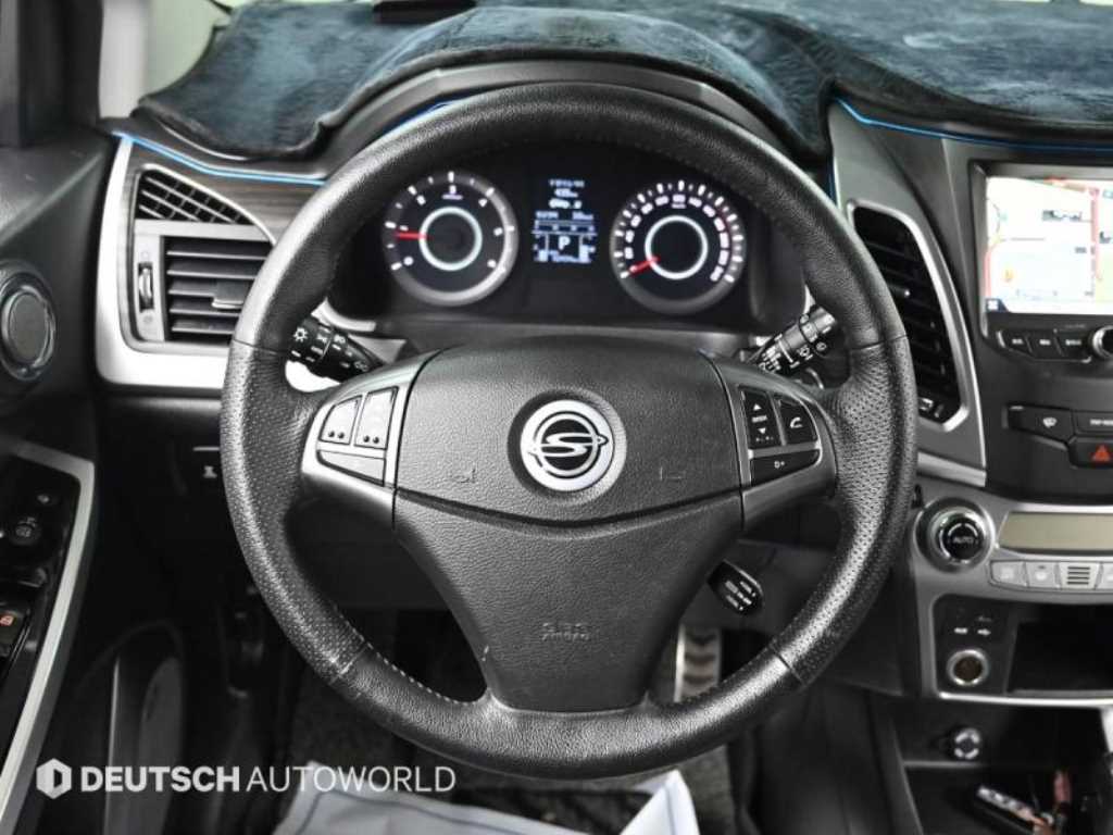 Ssangyong Korando 2016 Blanco - Importación desde Corea - HF Imports Iquique - Foto 13