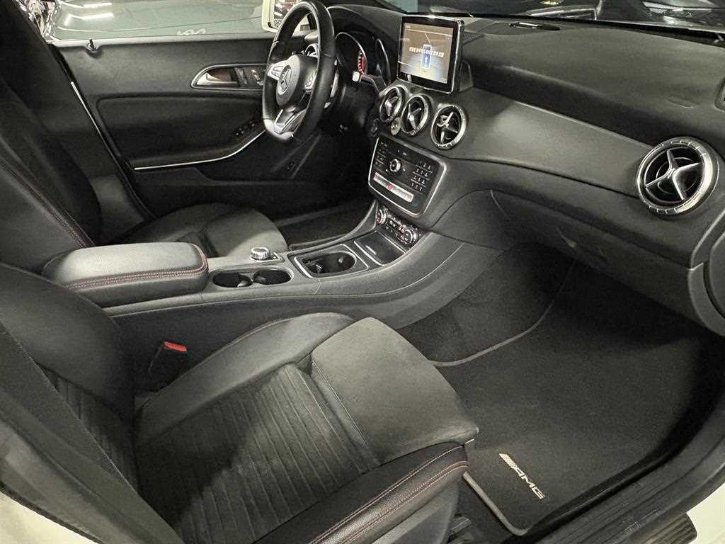 Mercedes Benz CLA Class - Vista 7
