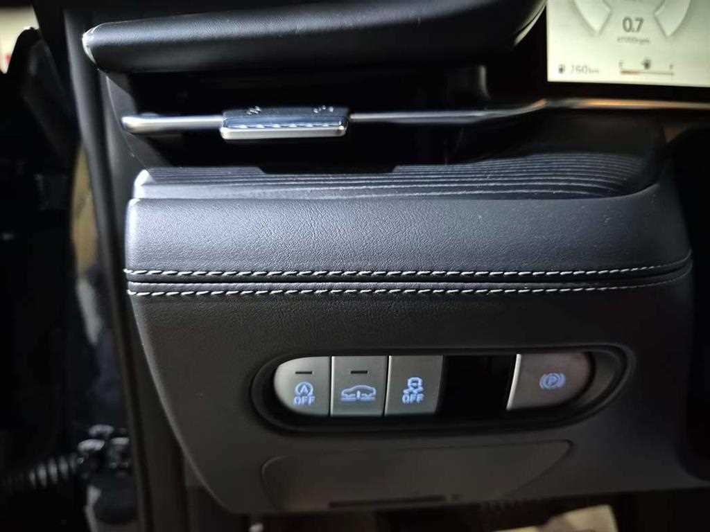 Genesis G90 2022 Negro - Importación desde Corea - HF Imports Iquique - Foto 13