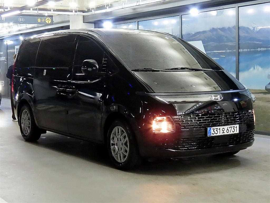 HYUNDAI Staria 2022 Negro - Importación desde Corea - HF Imports Iquique - Foto 1