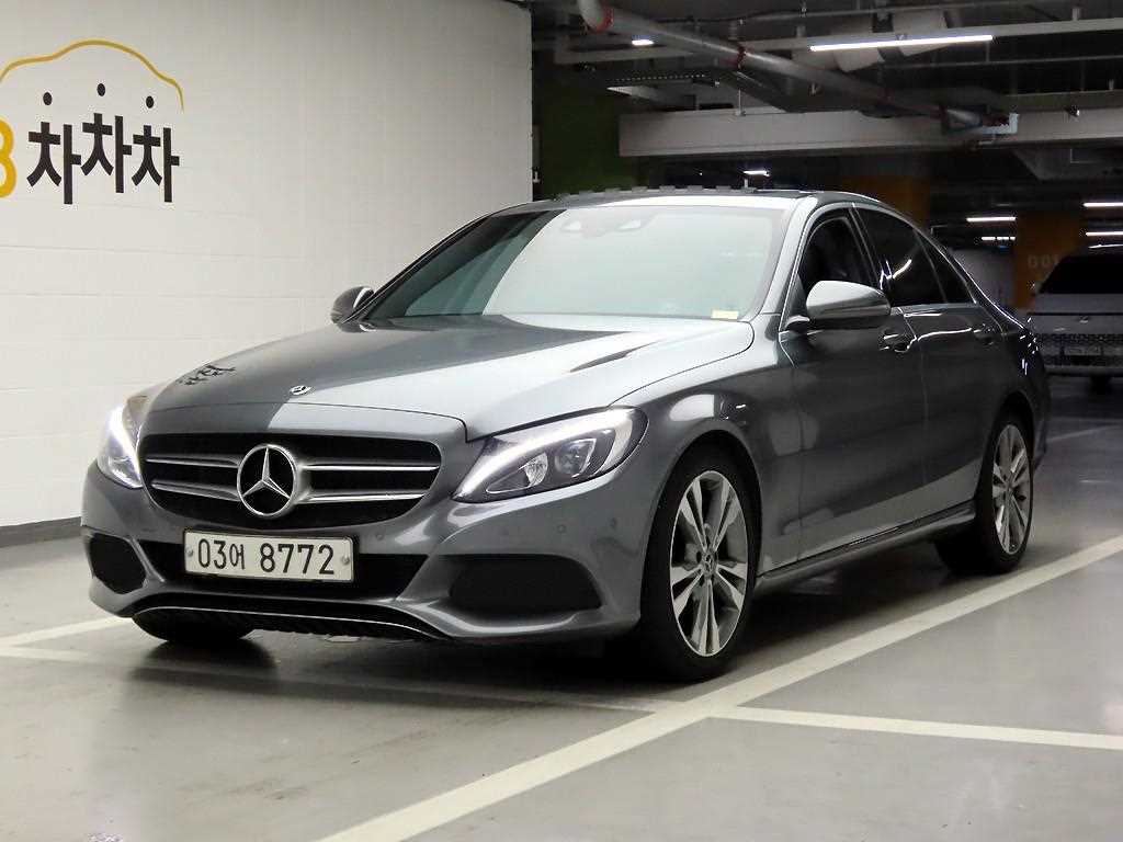 Mercedes Benz C Class - Vista 2