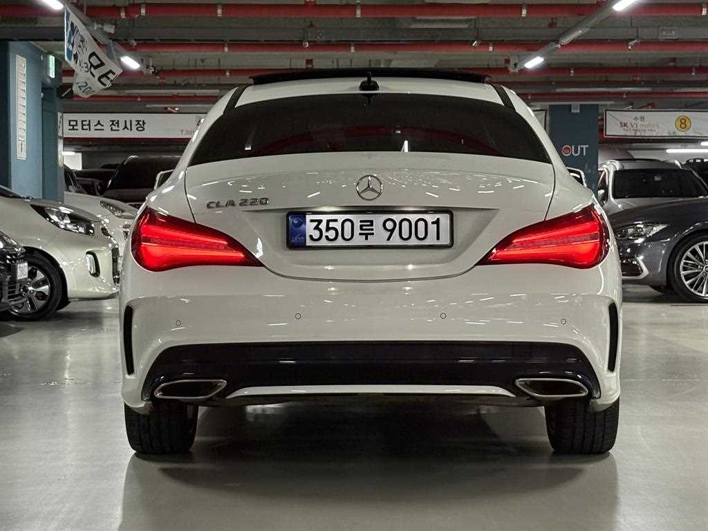 Mercedes Benz CLA Class - Vista 3