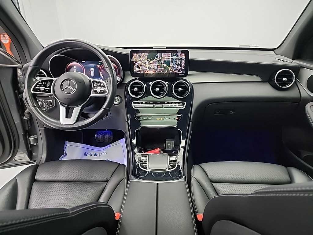 Mercedes Benz GLC Class - Vista 7