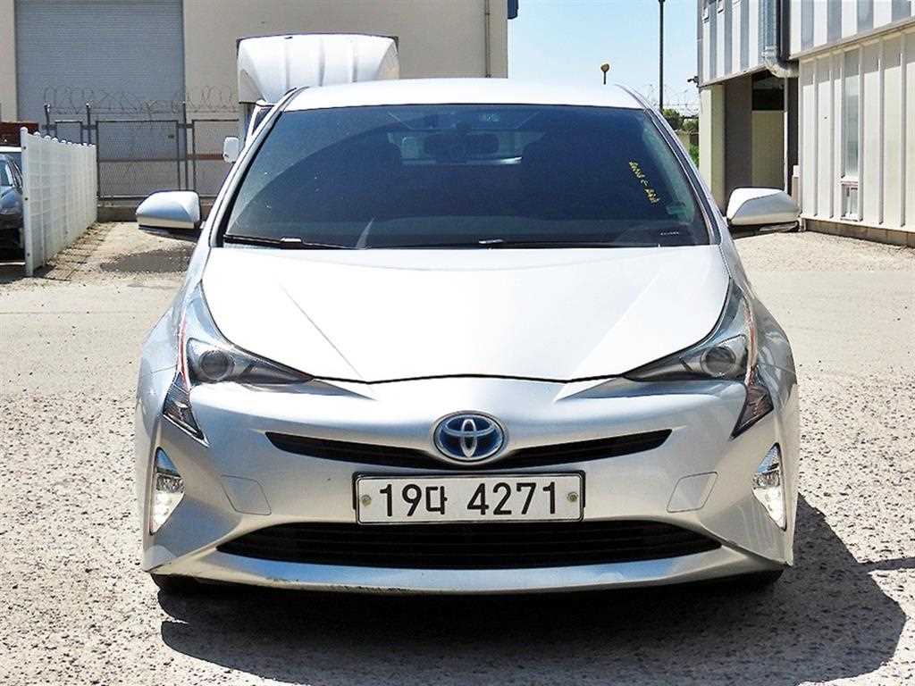 Toyota Prius 2018 Plateado - Importación desde Corea - HF Imports Iquique - Foto 1