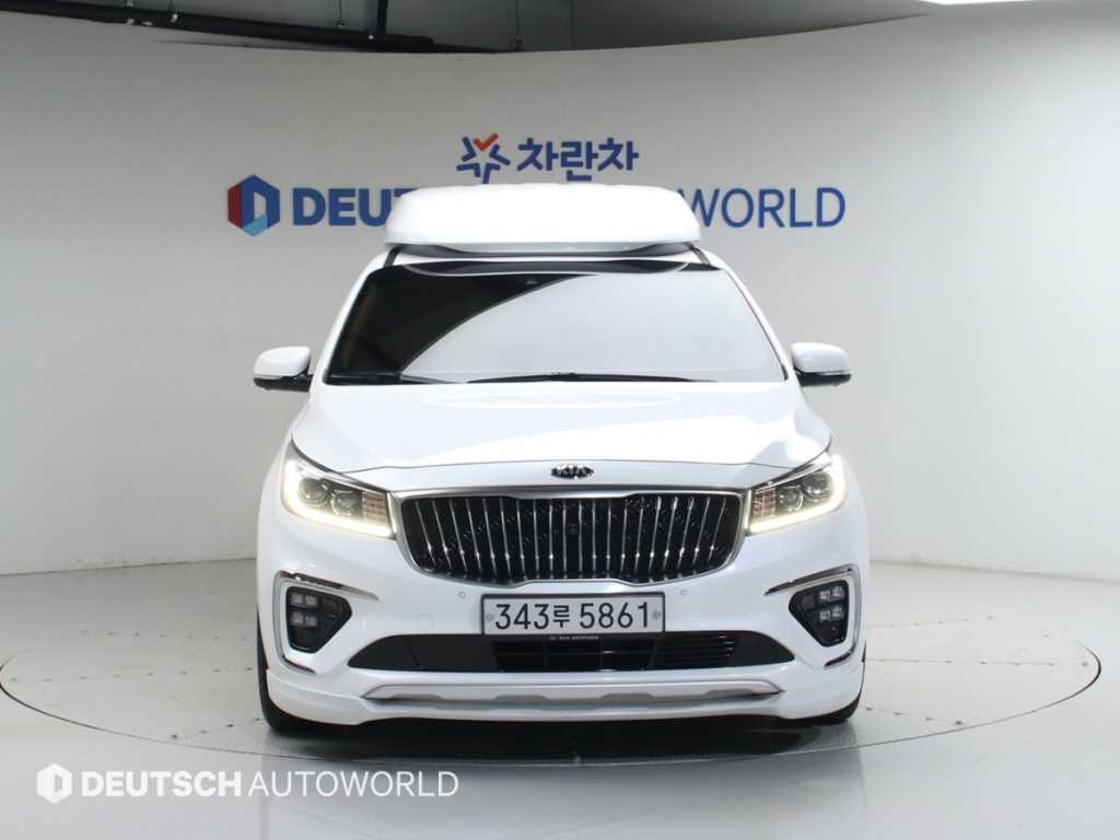 KIA Carnival - Vista 3