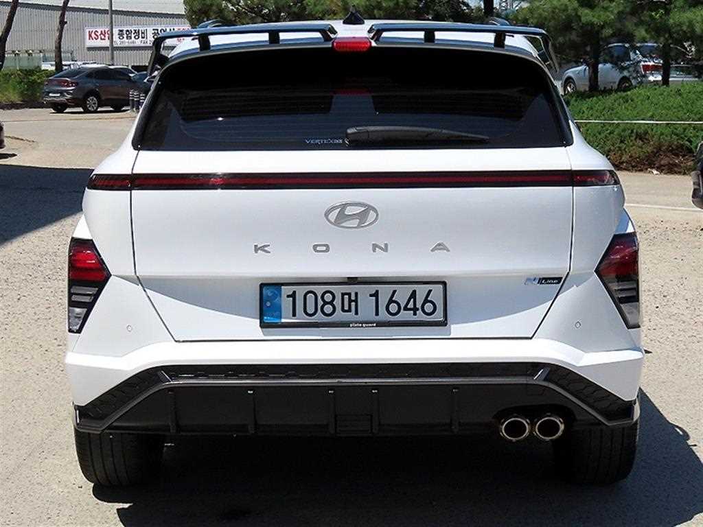 HYUNDAI Kona - Vista 4