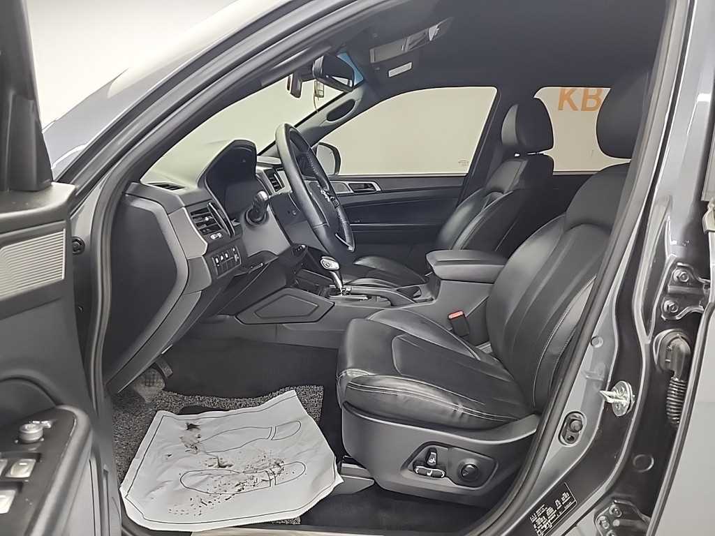 Ssangyong Rexton - Vista 11