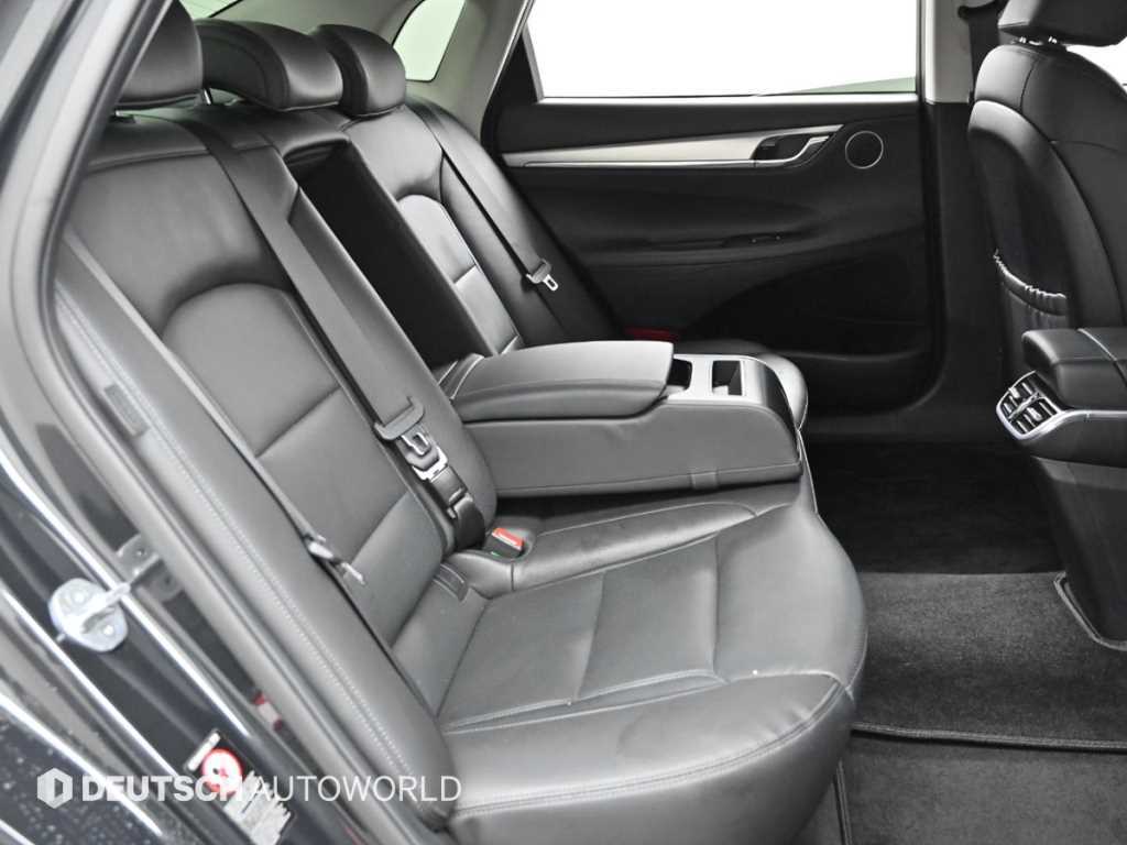 HYUNDAI Grandeur - Vista 12
