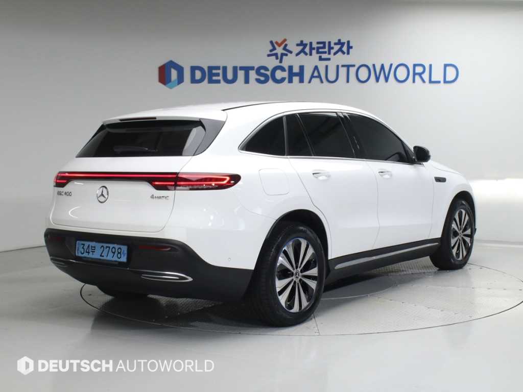 Mercedes Benz EQC - Vista 2