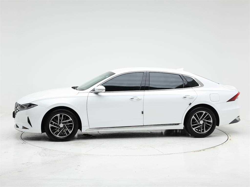 HYUNDAI Grandeur - Vista 3