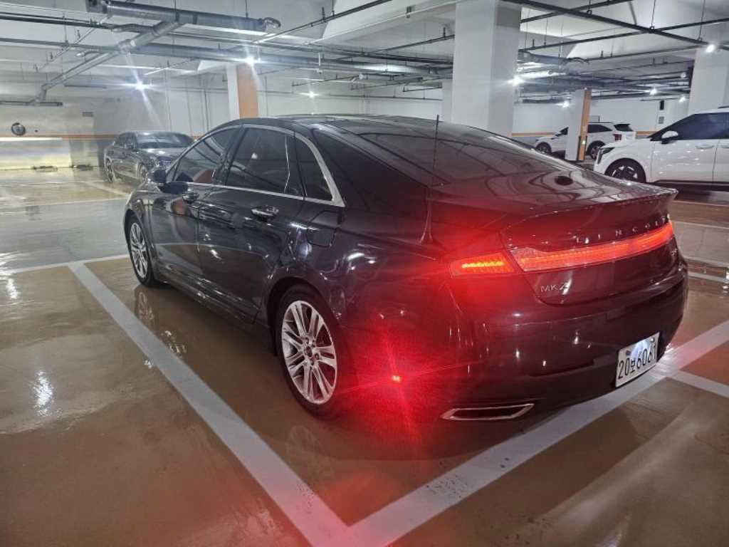 Lincoln MKZ - Vista 4