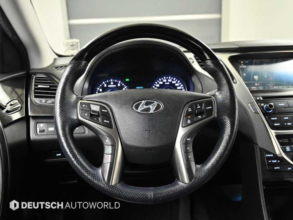 HYUNDAI Grandeur 2014 Negro - Importación desde Corea - HF Imports Iquique - Foto 13