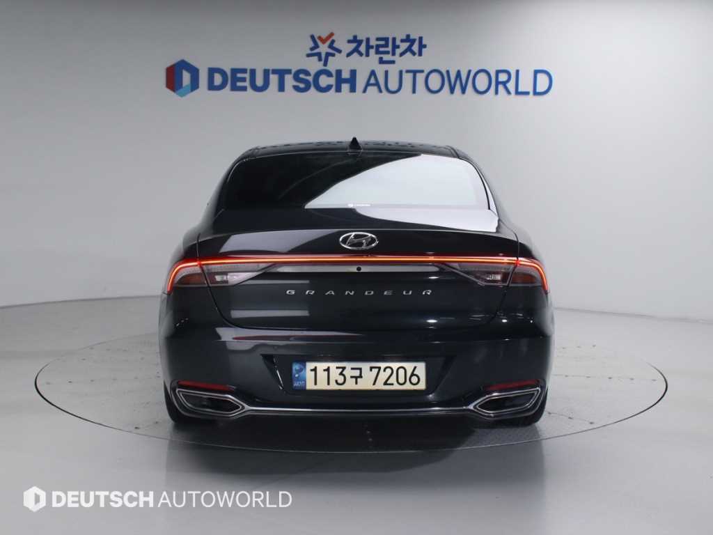 HYUNDAI Grandeur - Vista 4