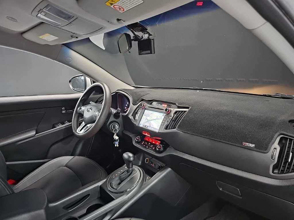 KIA Sportage 2011 Plateado - Importación desde Corea - HF Imports Iquique - Foto 18