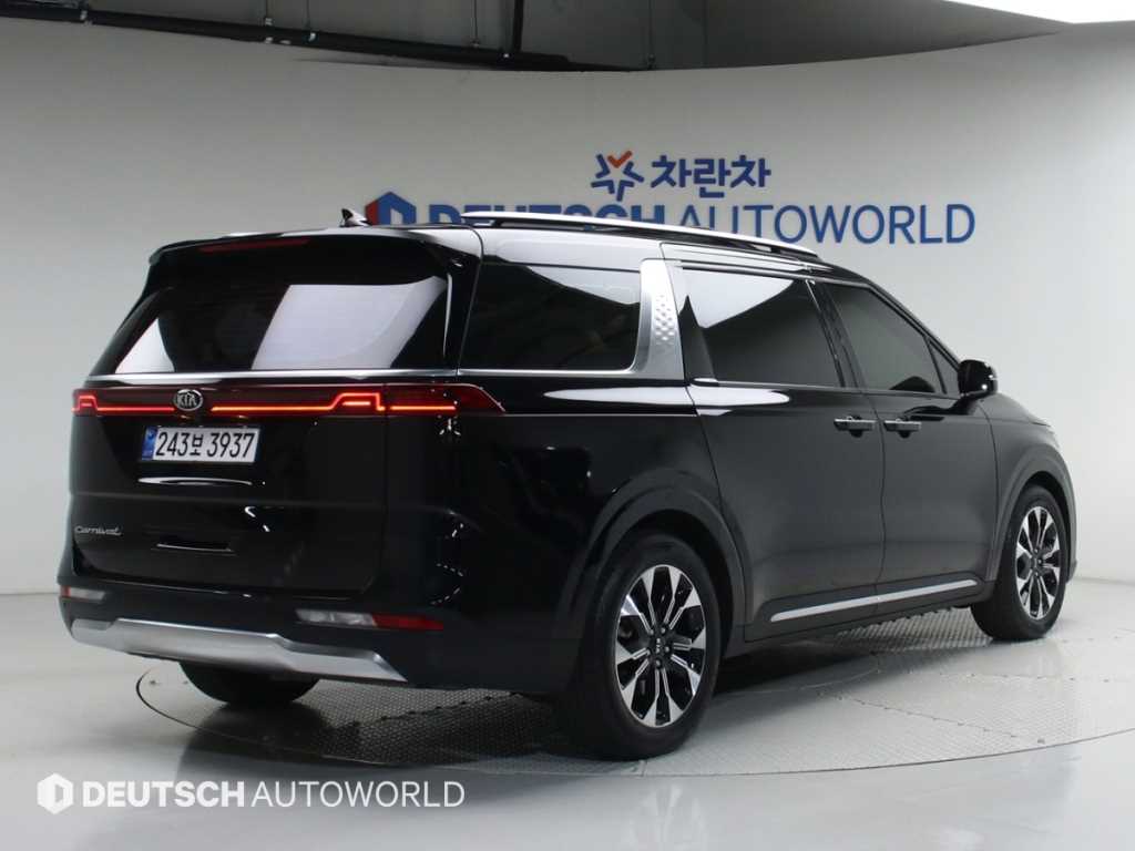 KIA Carnival - Vista 2
