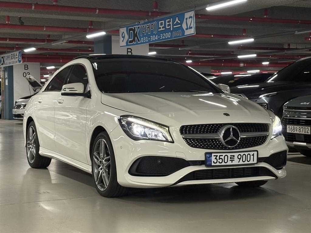 Mercedes Benz CLA Class - Vista 2
