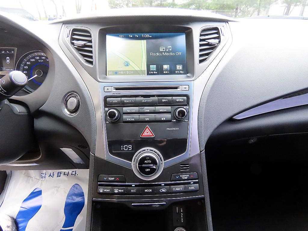 HYUNDAI Grandeur 2016 Negro - Importación desde Corea - HF Imports Iquique - Foto 13