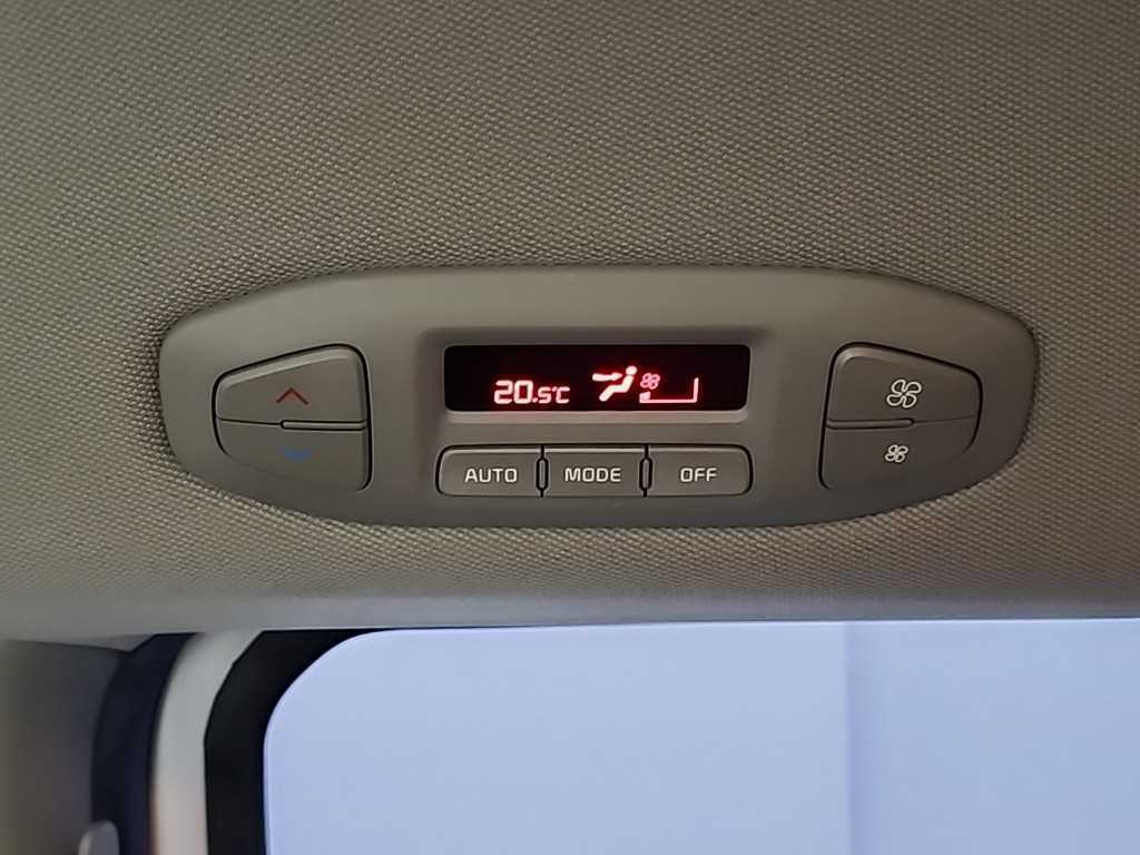 KIA Carnival 2017 Blanco - Importación desde Corea - HF Imports Iquique - Foto 13
