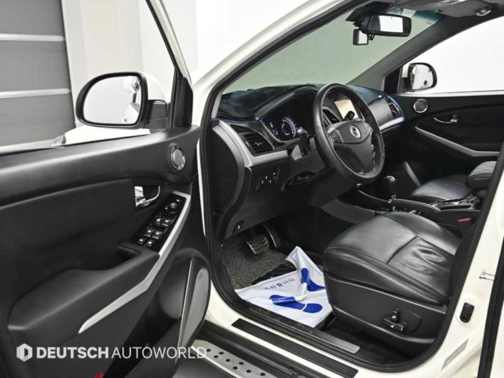 Ssangyong Korando - Vista 11