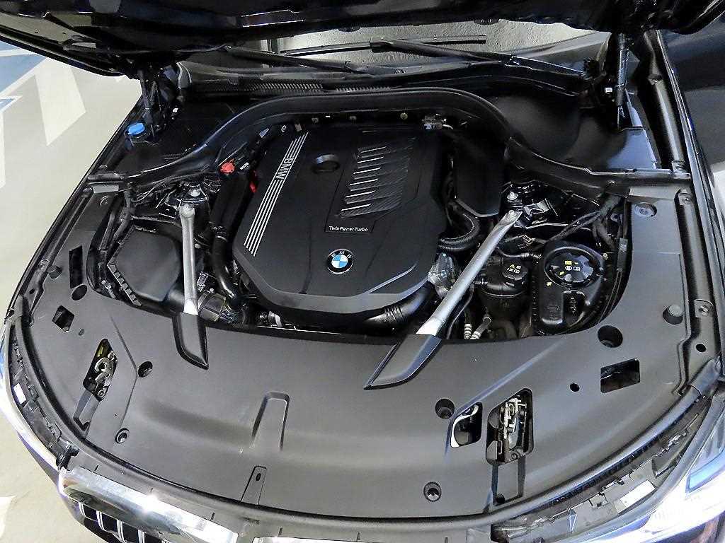 BMW Gran Turismo 2023 Negro - Importación desde Corea - HF Imports Iquique - Foto 19