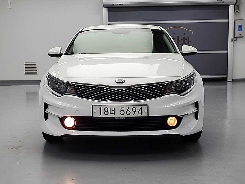 KIA K5 - Vista 2