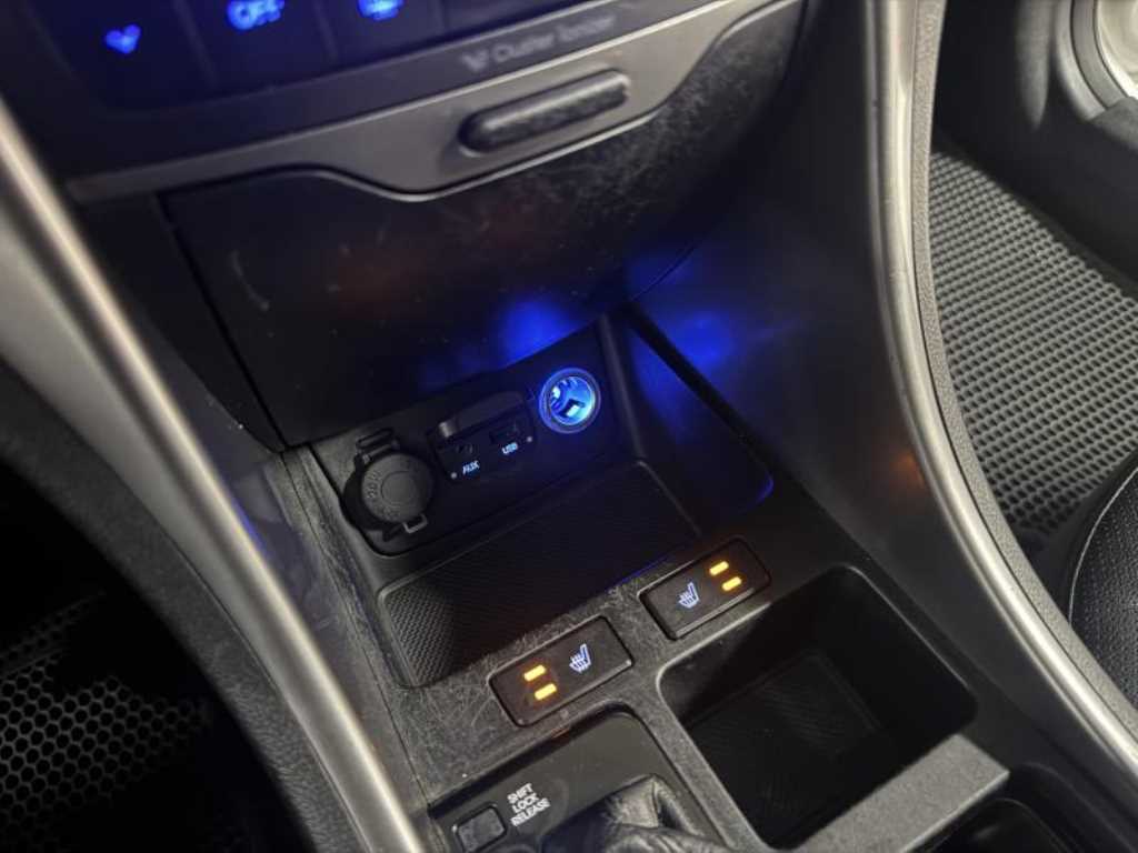 HYUNDAI Sonata - Vista 10