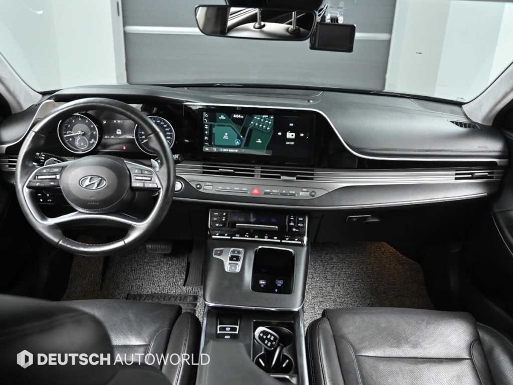 HYUNDAI Grandeur - Vista 7
