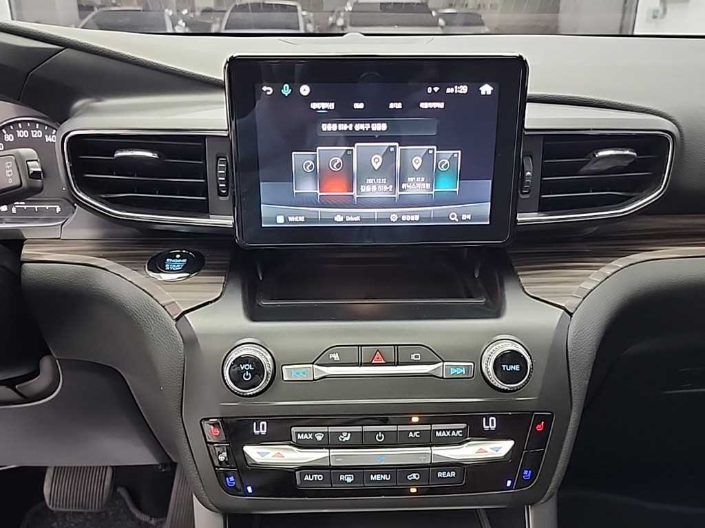 Ford Explorer - Vista 10